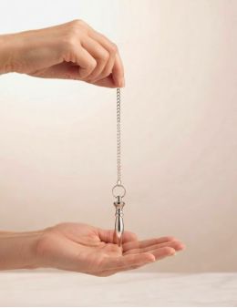 Pendule égyptien argenté petit format | Radiesthésie