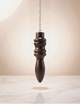 Pendule égyptien en bois | Ondes de forme & ancrage naturel