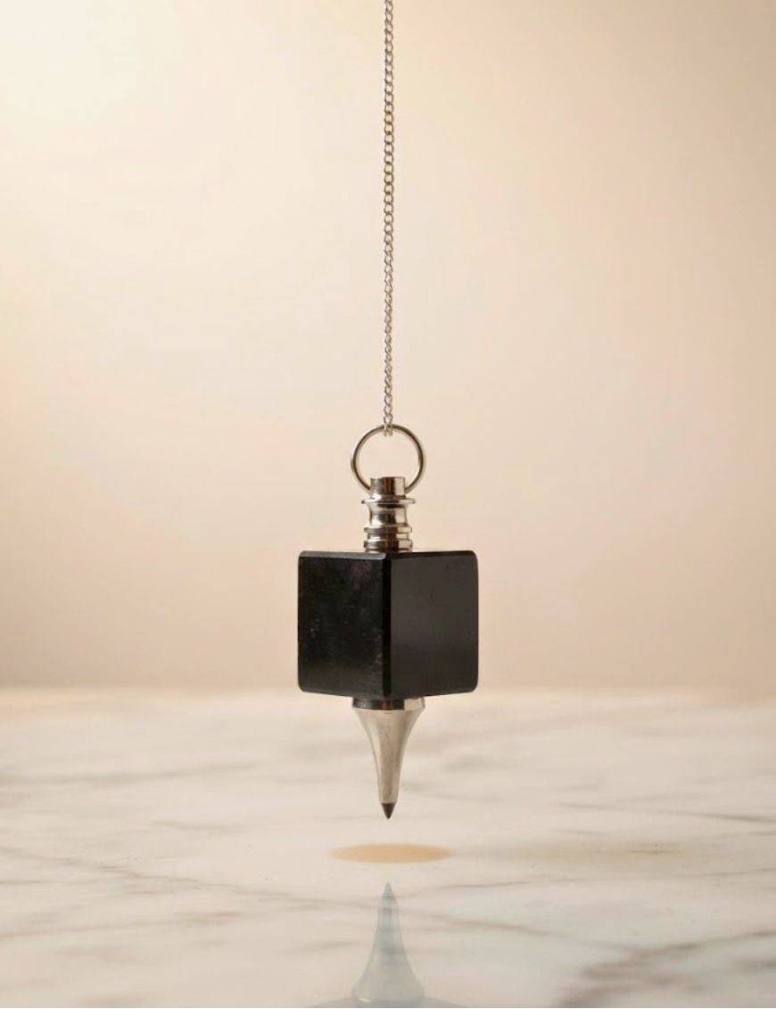 Pendule divinatoire cube de pierre - Ancrage & radiesthésie