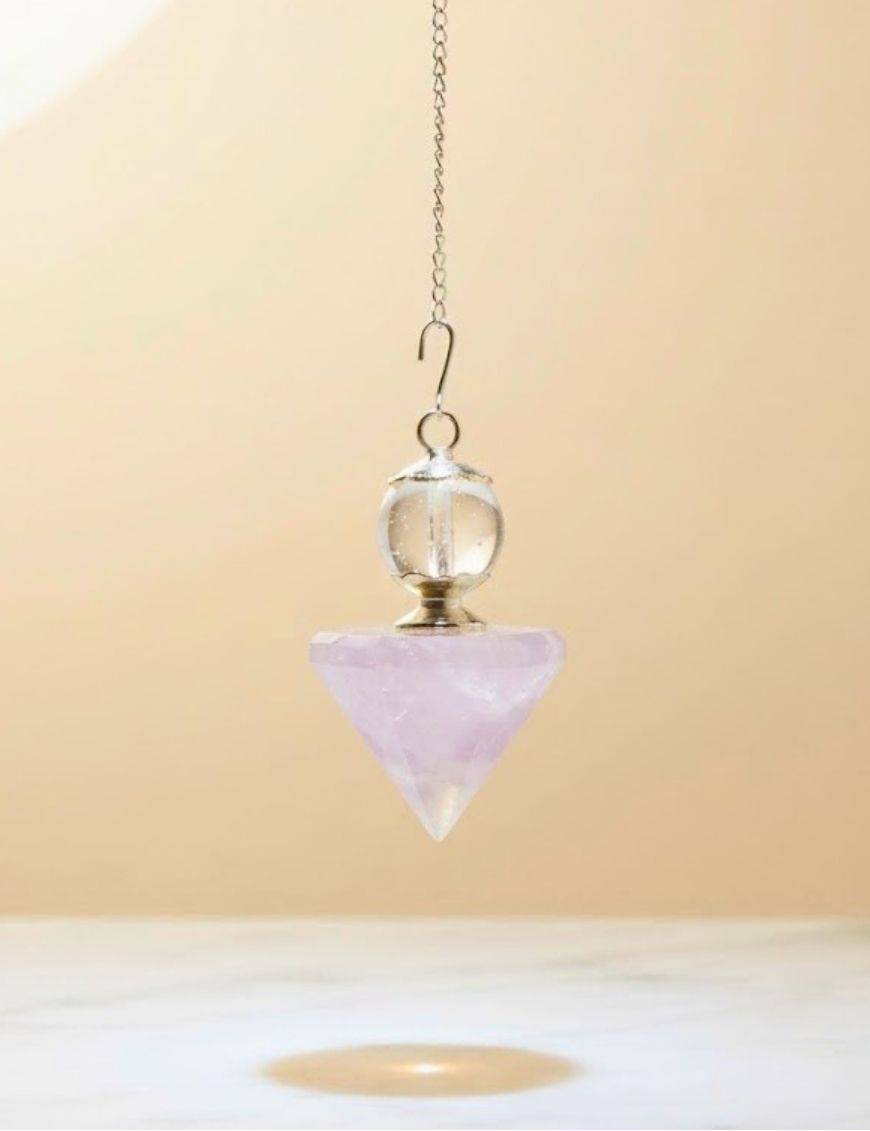 Pendule divinatoire pierres pointe conique et sphère