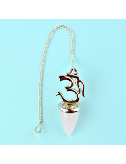 Pendule métal argenté Om et quartz rose conique avec chaînette